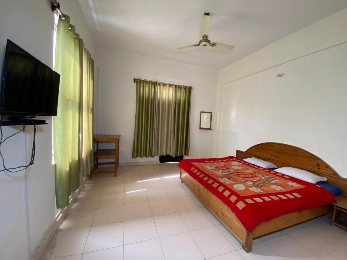 Kanara Hotel Bhīm Tāl Kültér fotó