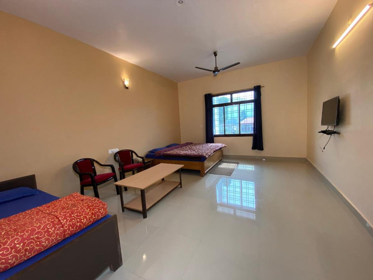 Kanara Hotel Bhīm Tāl Kültér fotó